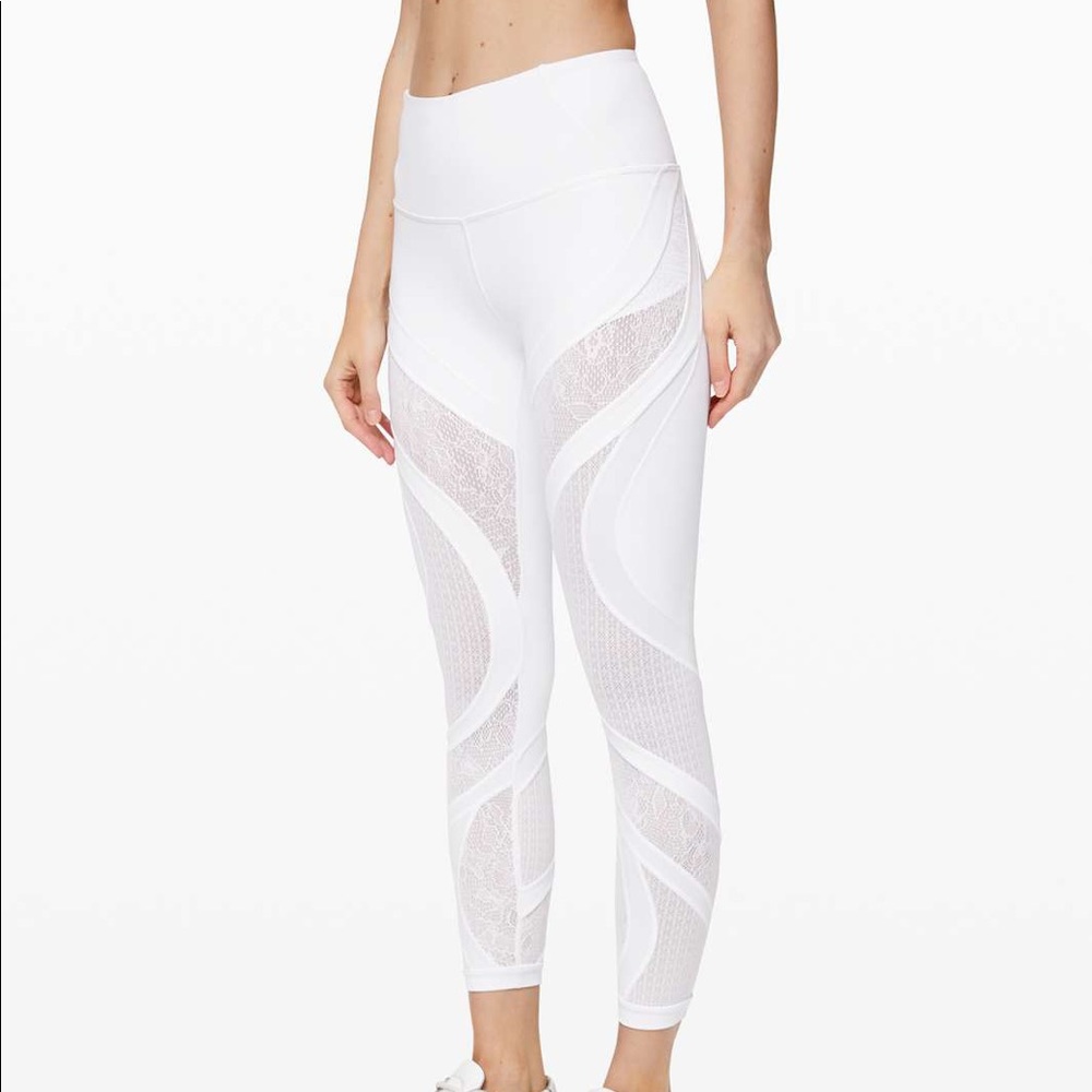 Lululemon White Lace Wunder Under 7/8 Leggings